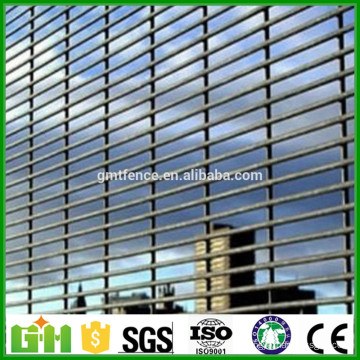 2016 hot sale high Security Fence/anti climb security fence